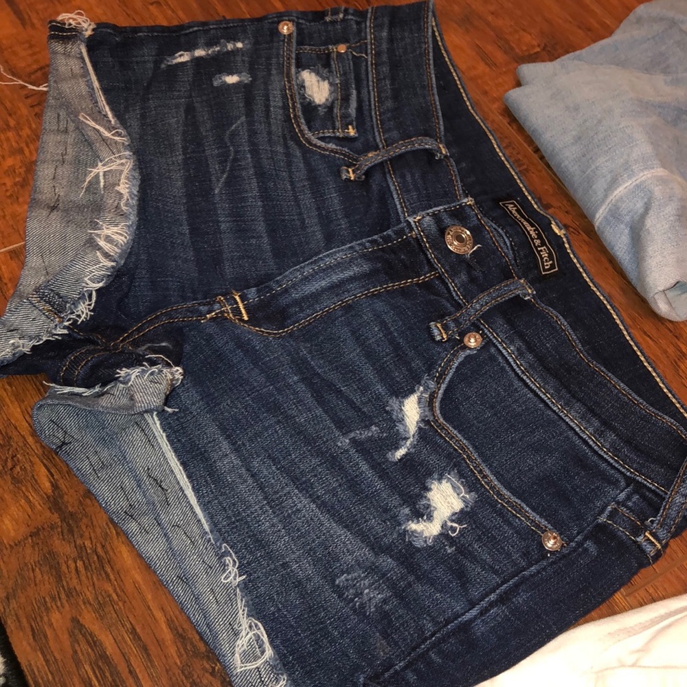 A&F Size 2 Bundle Three Short One Jean - image 4